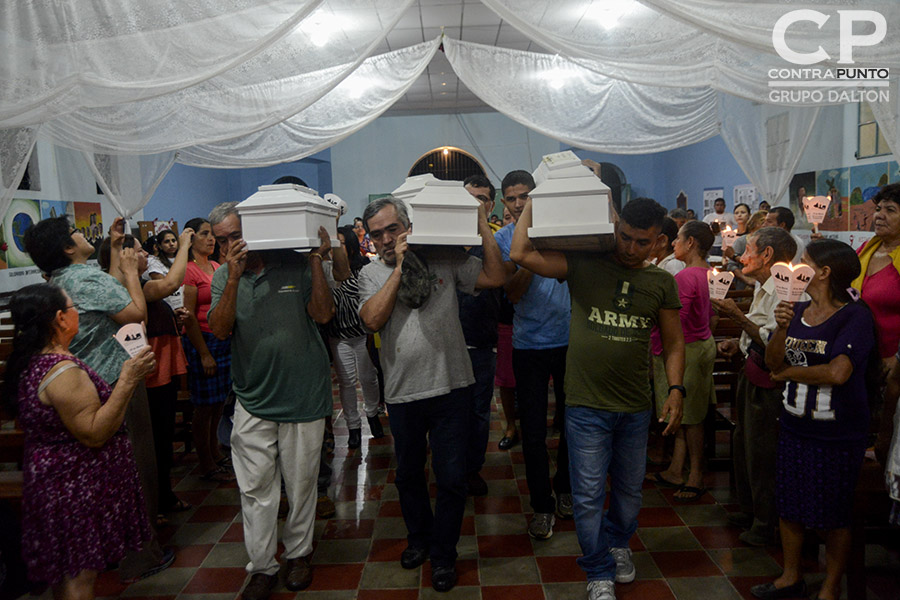 Tres niñas y tres niños que fueron asesinados en 1982 en el sureste de Chalatenango mientras huÃ­an con sus padres del operativo militar 