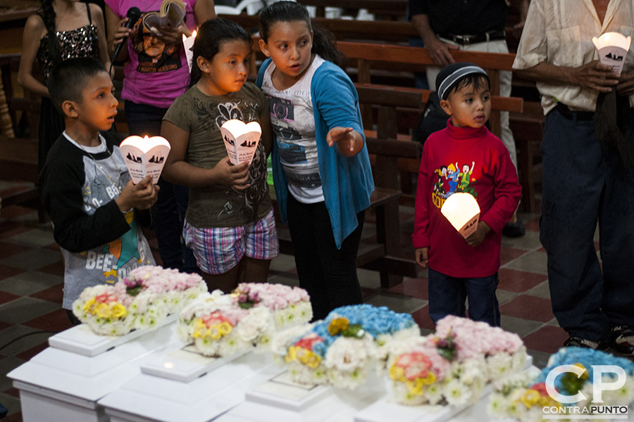 Tres niñas y tres niños que fueron asesinados en 1982 en el sureste de Chalatenango mientras huÃ­an con sus padres del operativo militar 