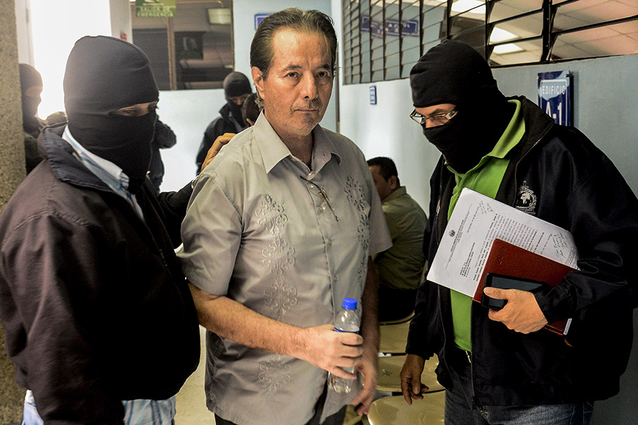 Los solicitantes de la conmutación de la pena en contra de Guillermo Alfredo Benavides considera que el tiempo en prisión del militar en retiro ha satisfecho la consecución de los derechos a la verdad, justicia y reparación, sin embargo, piden a las autoridades que de otorgársele la libertad, deben permanecer en los registro de la PolicÃa Nacional Civil (PNC) su nombre como responsable de los asesinatos por un lapso de 10 años pues su responsabilidad penal no desaparece.