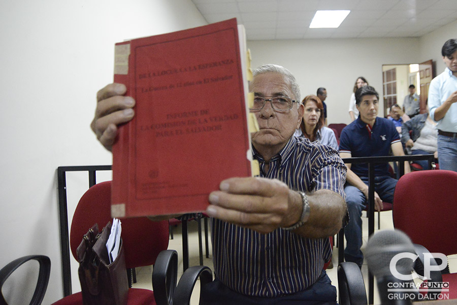 El general Juan Rafael Bustillo, excomandante de la Fuerza Aérea, conoció los delitos que se le imputan, acusado de ser uno de los actores intelectuales de la masacre de El Mozote y lugares aledaños.