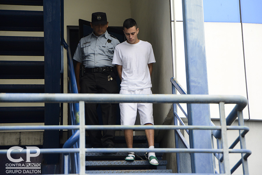Alemán fue detenido en los primeros dÃas de enero por policÃas que le implantaron marihuana, acusándolo de tenencia de droga con fines de tráfico.