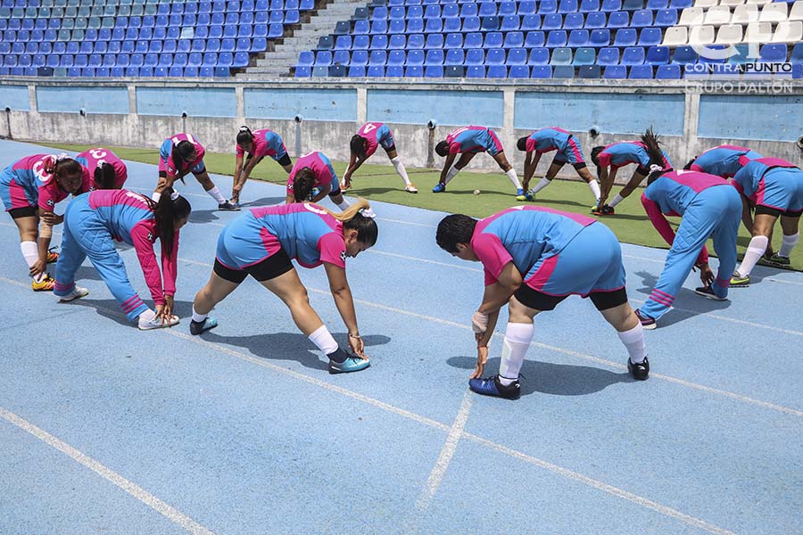 Más de 500 reos en fase de confianza disputaron los primeros Juegos Deportivos Penitenciarios en seis disciplinas. En el estadio