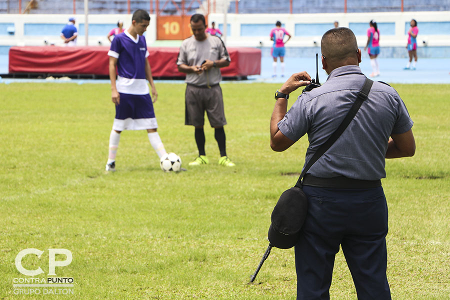 Más de 500 reos en fase de confianza disputaron los primeros Juegos Deportivos Penitenciarios en seis disciplinas. En el estadio 