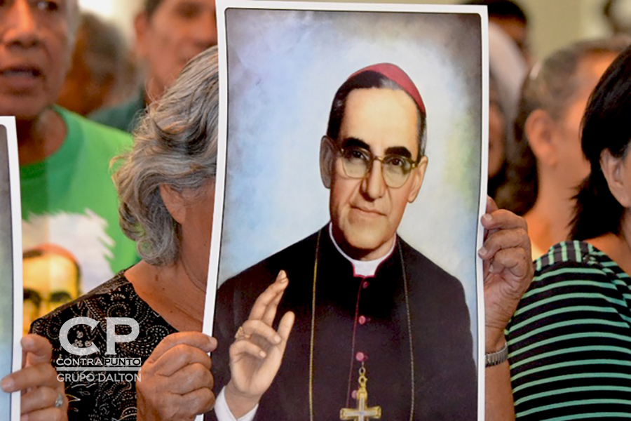 Desde su muerte, monseñor Romero ha sido considerado un santo del pueblo salvadoreño.