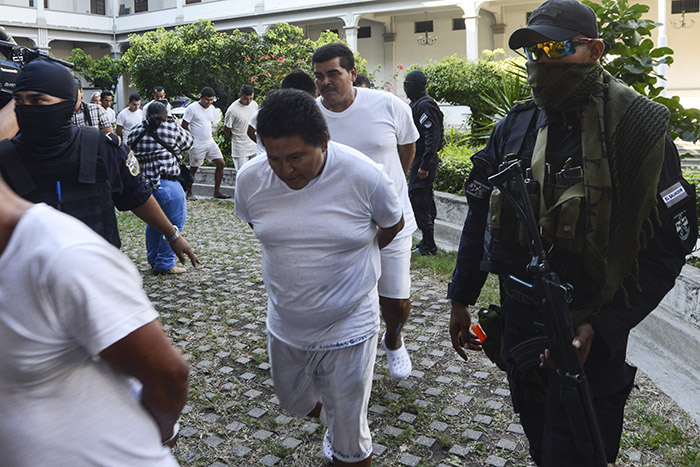 Las autoridades no dieron mayores detalles sobre los indicios recabados en las investigaciones que llevaron a las detenciones de Posada y demás acusados. Foto: Vladimir Chicas.