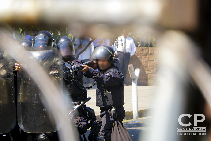 Al final del recorrido se generaron disturbios entre la UMO y algunos manifestantes