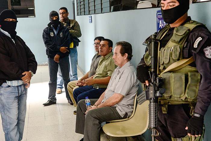Negarí­an extradición a España de exmilitares