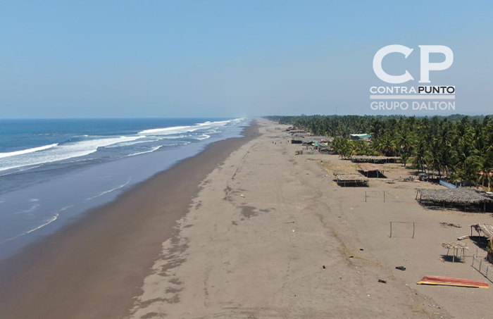 Playa Monzón Metalío la mañana del viernes santo