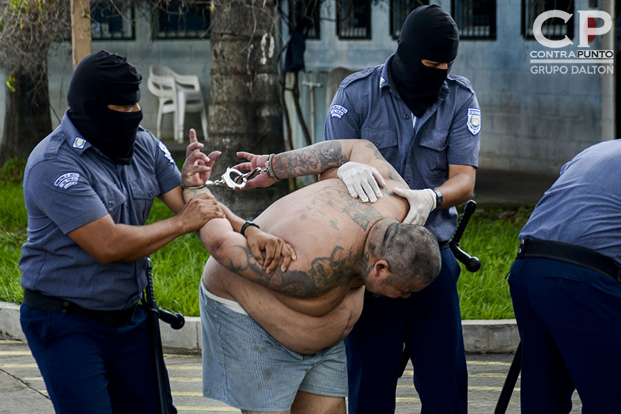Cinco pandilleros de la Mara Salvatrucha acusados de operativizar las acciones que condujeron al alza de homicidios de las últimas semanas fueron enviados al penal de máxima seguridad.