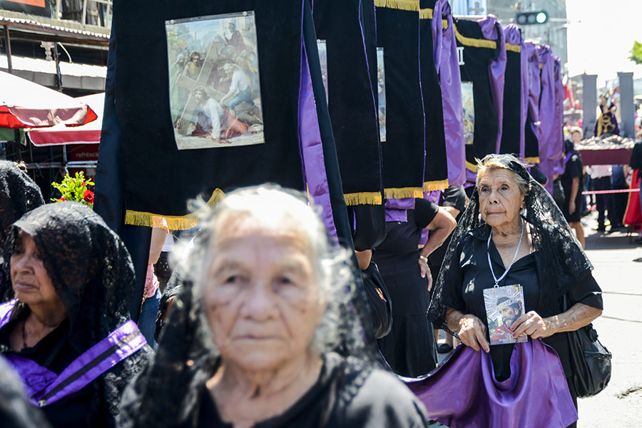 Mujeres de la Asociación y Colaboradoras Permanentes de la Iglesia El Calvario.