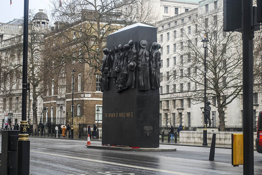 Monumento a las Mujeres de la Segunda Guerra Mundial, situado en Whitehall, en Londres. Fue inaugurado en el 2005. Foto: Nicole Chicas