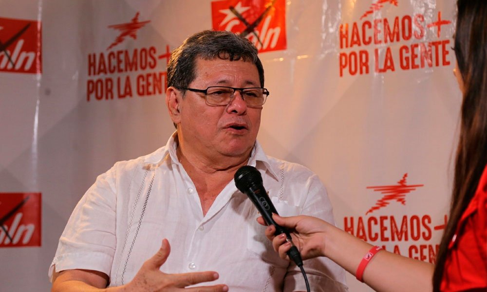Merino culpa a malos empleados públicos por derrota del FMLN