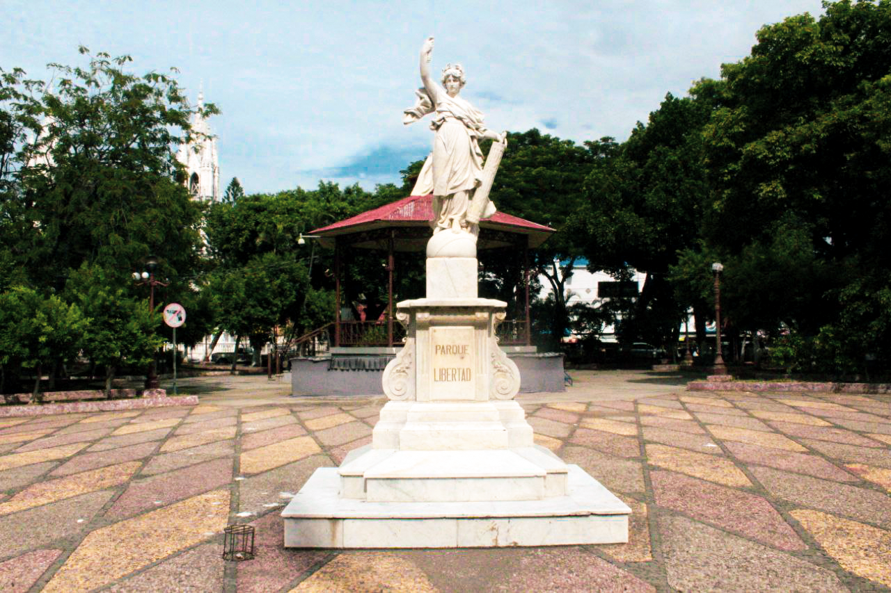 Parque Libertad de Santa Ana.