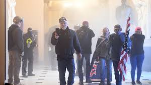 La policía brindo seguridad a los legisladores que se encontraban en el Capitolio.