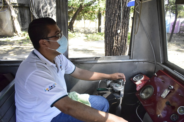 No se puede visitar Sonsonate sin poder experimentar la única experiencia de viajar en el tren bala.