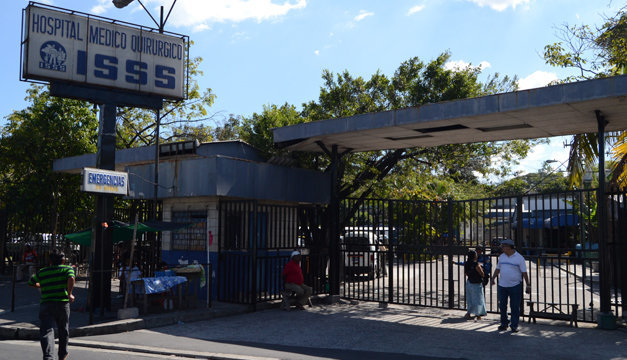 ISSS busca construir en año y medio el nuevo hospital Médico Quirúrgico