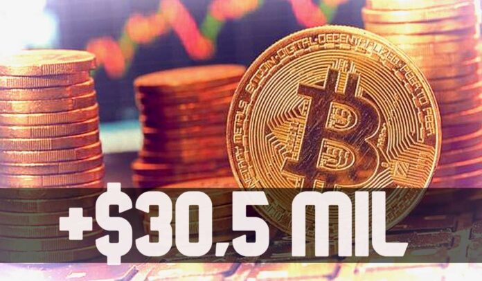 Contrapunto El Salvador - $30,8 mil vale Bitcoin. Inversiones recuperan -$29,1 mil