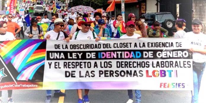 ContraPunto El Salvador - 25% de Mujeres Trans ganan menos que la Canasta Básica