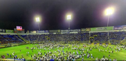 ContraPunto El Salvador - Fesfut elimina al Alianza de 4tos de Final, y pide $30,000