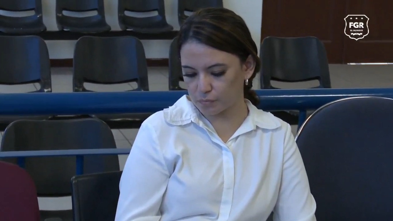 Dan 9 años de prisión a exasesora técnica de la Alcaldía de San Salvador por peculado