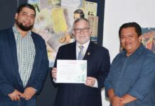 Grego Pineda presenta “Ya es suficiente” en las Jornadas Poéticas de la UES