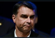 ¿Dónde está Flávio Bolsonaro? Brasil cancela sus pasaportes y Argentina niega su ingreso